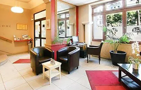 Lutetia Hotel 2*