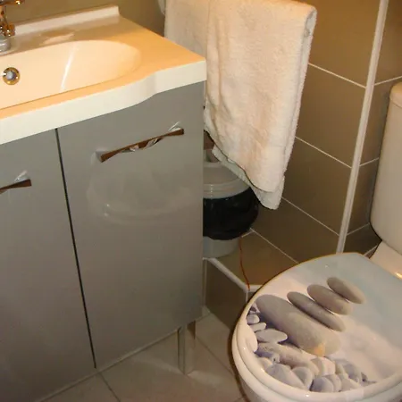 Hotel Ariana 3*