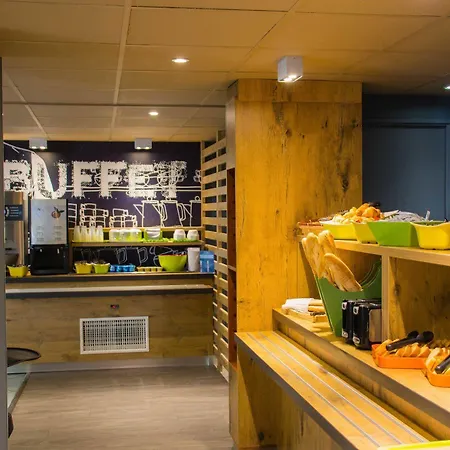 Ibis Budget Vieux Port 2*