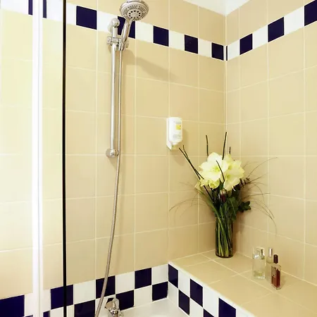 Adagio Access Prado Perier