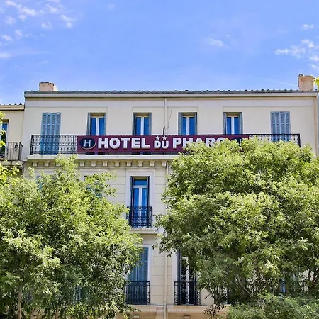 Otel Du Pharo