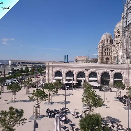 Les Marches De St Charles - 100m2