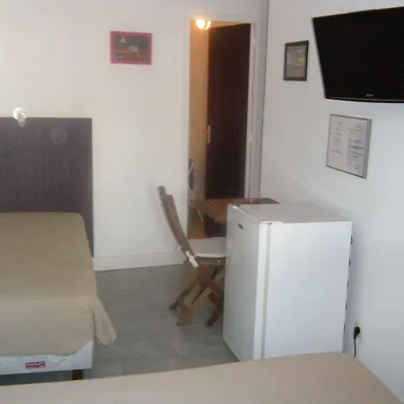 Lutia Hotel 2*
