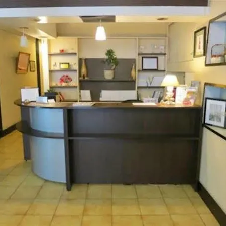 De La Prefecture Hotel