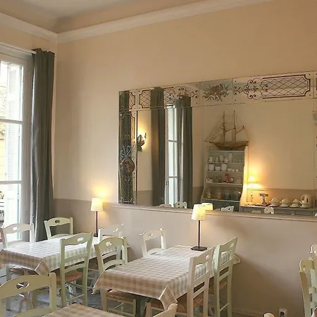 Saint Louis - Vieux Port 3*