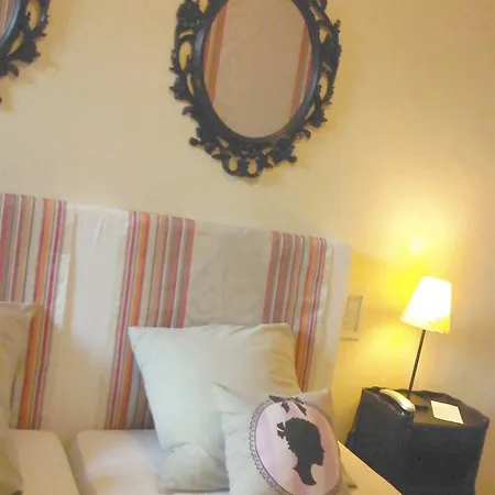 Amista - Ancien Saint Louis - Vieux Port Hotell 3*