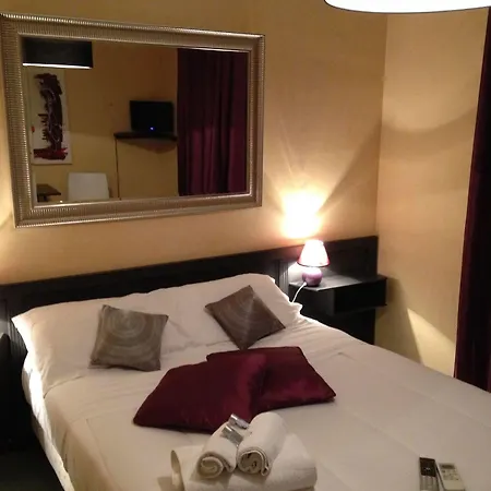Hotel L'Eau Des Collines 2*