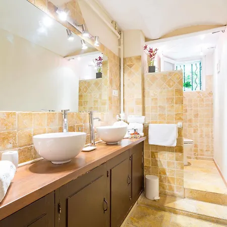 Monticelli Bed & Breakfast Marseille