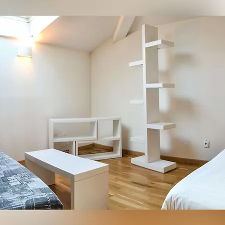 Residhotel Vieux Port 3*