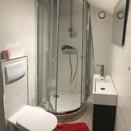 5/5 Apartment