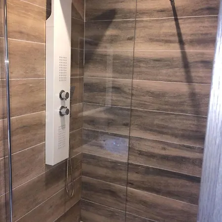 5/5 Apartment