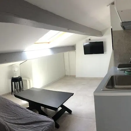 5/5 * Marseille