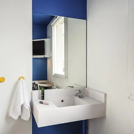 Hotelf1 Est Hotel