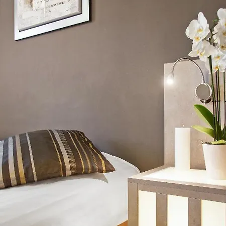 Appart'city Confort Centre Prado Velodrome Aparthotel 3*