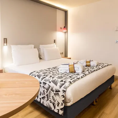 Mercure Centre Prado Velodrome 4*