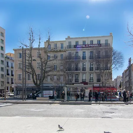 Otel Du Pharo 2*