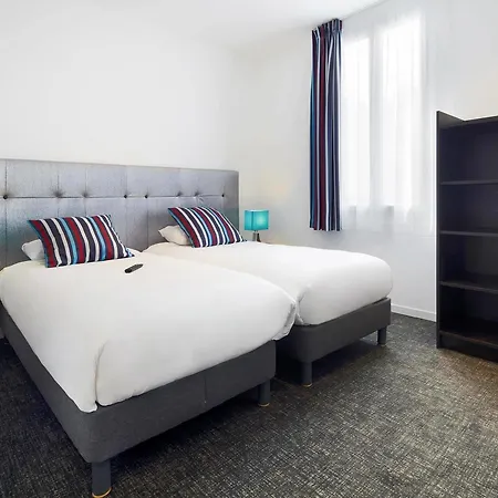 Kyriad Blancarde - Timone Hotel Marselha