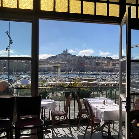 Belle-vue Vieux-port Szálloda 3*