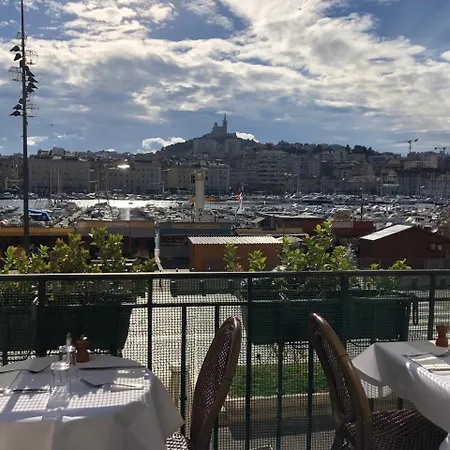Belle-vue Vieux-port Szálloda