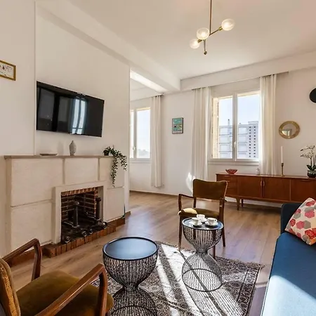 Apartment La