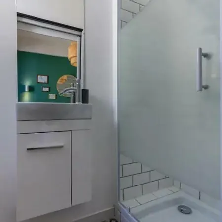 Apartment La