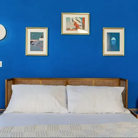 Apartment La *