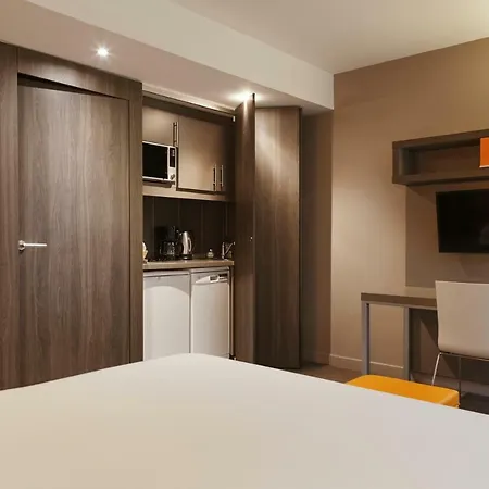 Adagio Vieux Port 4*