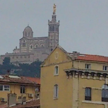 Apartment Le Village 76 M2 Climatisation 1Er Arrondissement Gare A Pied Box Parking Possible Marseille
