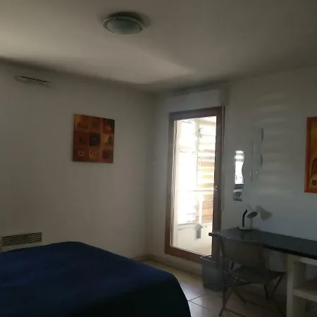 Le Village 76 M2 Climatisation 1Er Arrondissement Gare A Pied Box Parking Possible Apartment Marseille