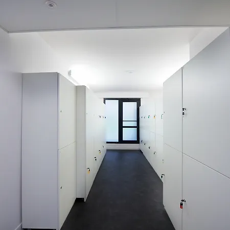 Staycity Centre Vieux Port Aparthotel