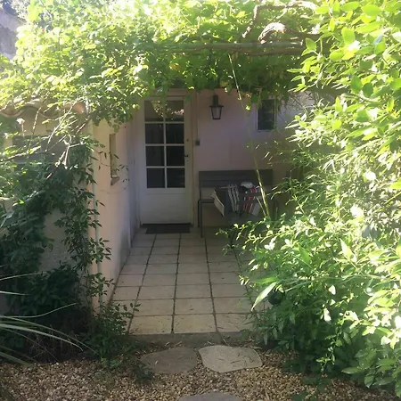Dependance Sainte Anne Bed & Breakfast *