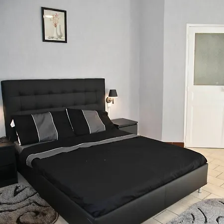 Apartment Place Des Marseillaises