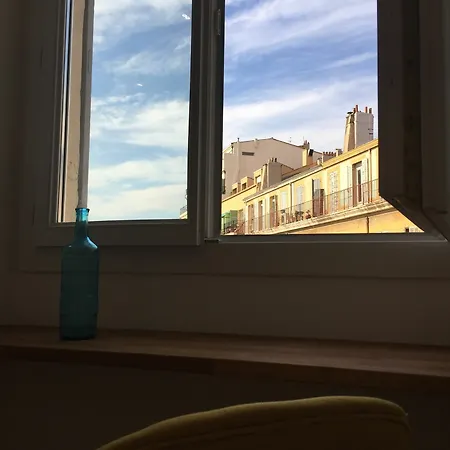 Breteuil - Au Vieux Port Marsiglia