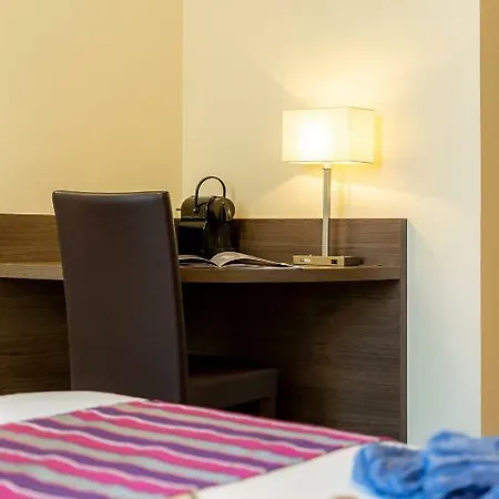 Terminus Saint-charles 3* Marseilles