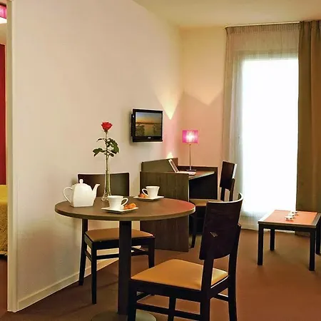Adagio Access Saint Charles Aparthotel 3*