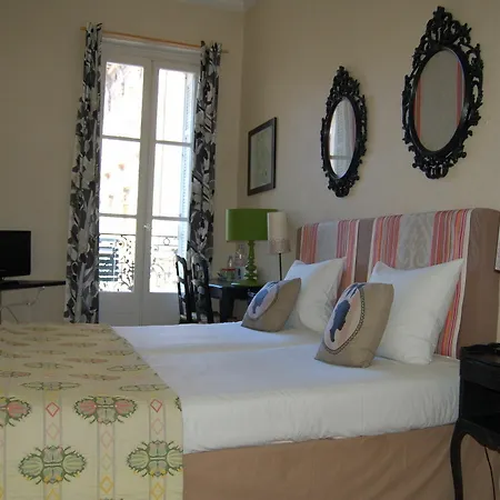 Hotel Saint Louis - Vieux Port 3*
