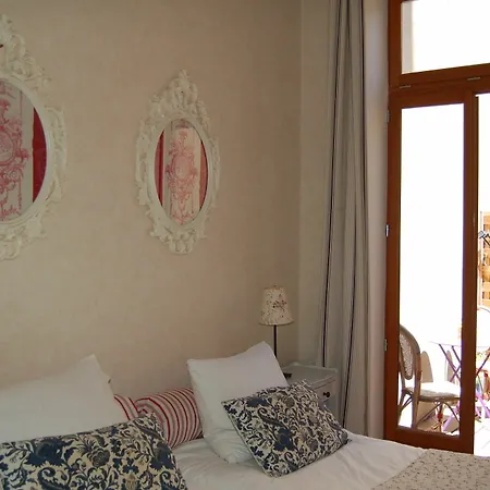 Saint Louis - Vieux Port 3*
