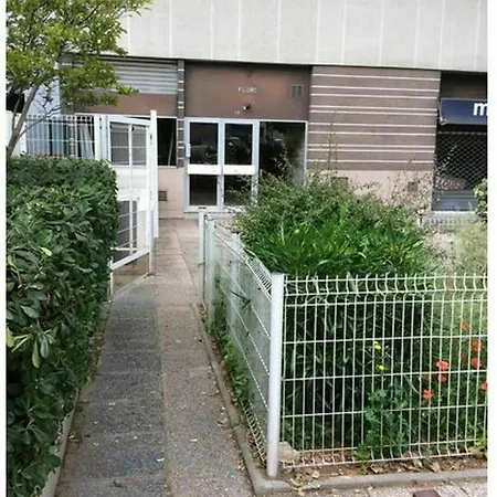 With 2 Bedrooms In Marseille, With Furnished Terrace And Wif * Marseille