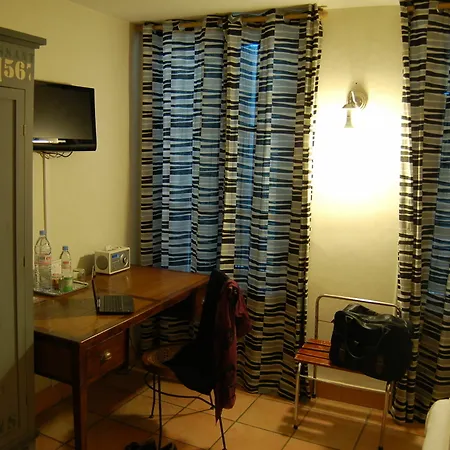 Saint Louis - Vieux Port Hotel 3*