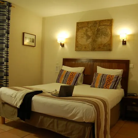 Saint Louis - Vieux Port Hotel 3*