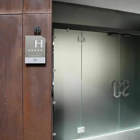 C2 Hotel Marselha