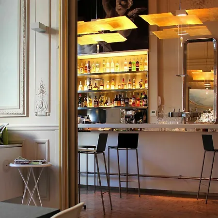 Hotel C2 Marselha