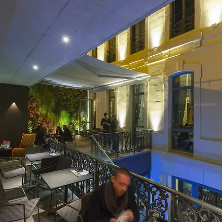 Hotel C2 Marselha