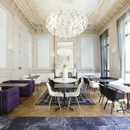 C2 Hotel