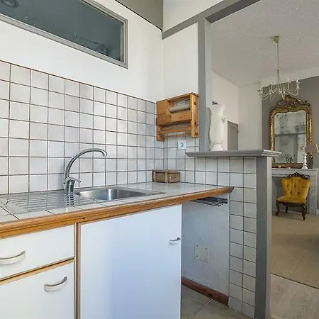 De Charme - Centre Apartment *