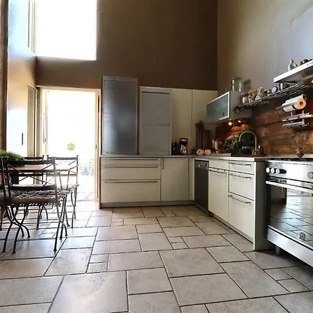 La Blanche Bed & Breakfast