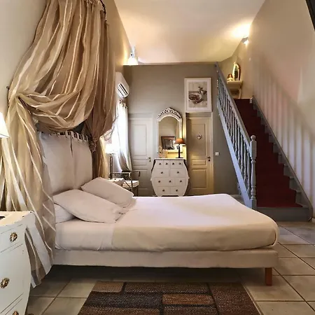 La Blanche Bed & Breakfast