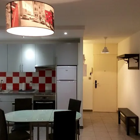 Apartment La Pinede