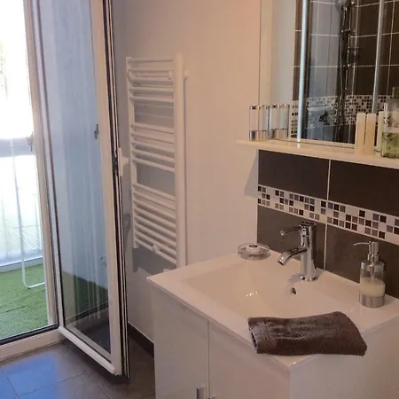 Apartment La Pinede *