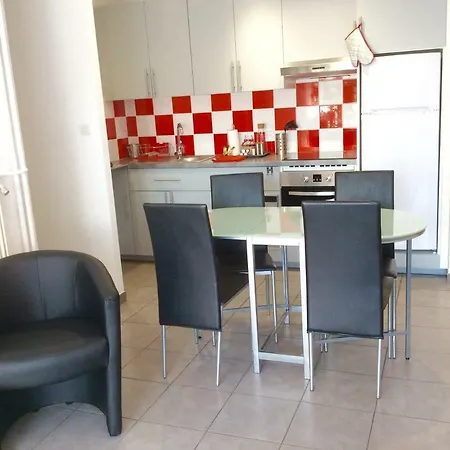 La Pinede Apartment